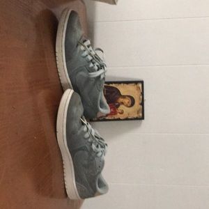 Low top Air Jordan one baby blue